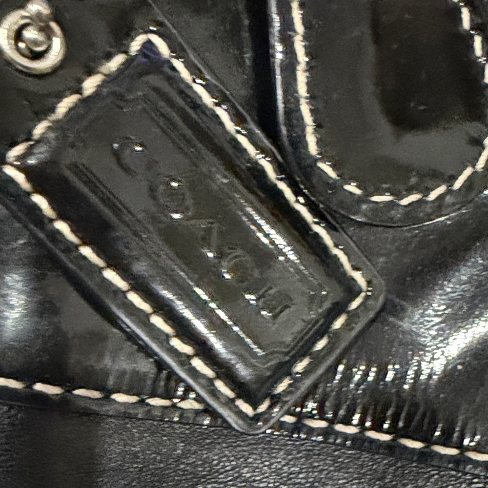 Coach Glossy Black Leather Shoulder Bag - Picture 3 of 7